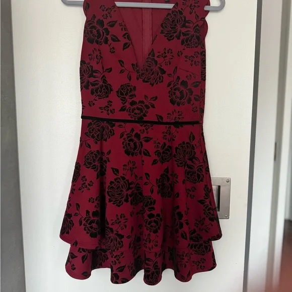 City Studios Women Red and Black Floral Flare Velvet Holiday Dress - Picture 7 of 7